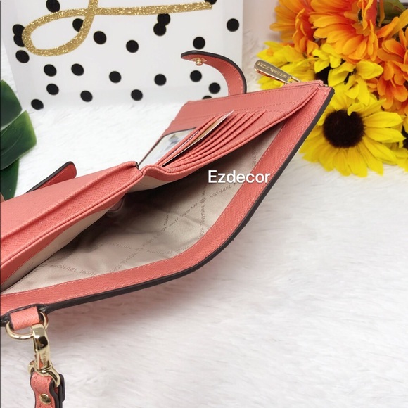 NWT Michael Kors Jet Set Double Zip Wristlet - Picture 8 of 8